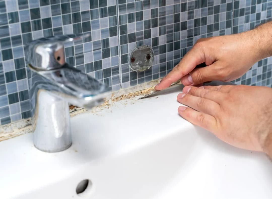 Skuteczne domowe sposoby na usunięcie grzyba z łazienki