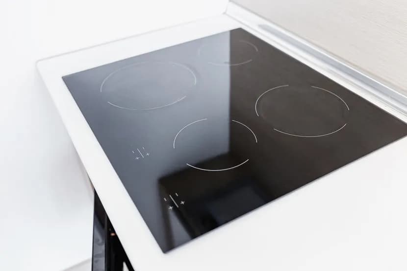 Czy kuchnia indukcyjna pobiera dużo prądu? Sprawdź, co musisz wiedzieć