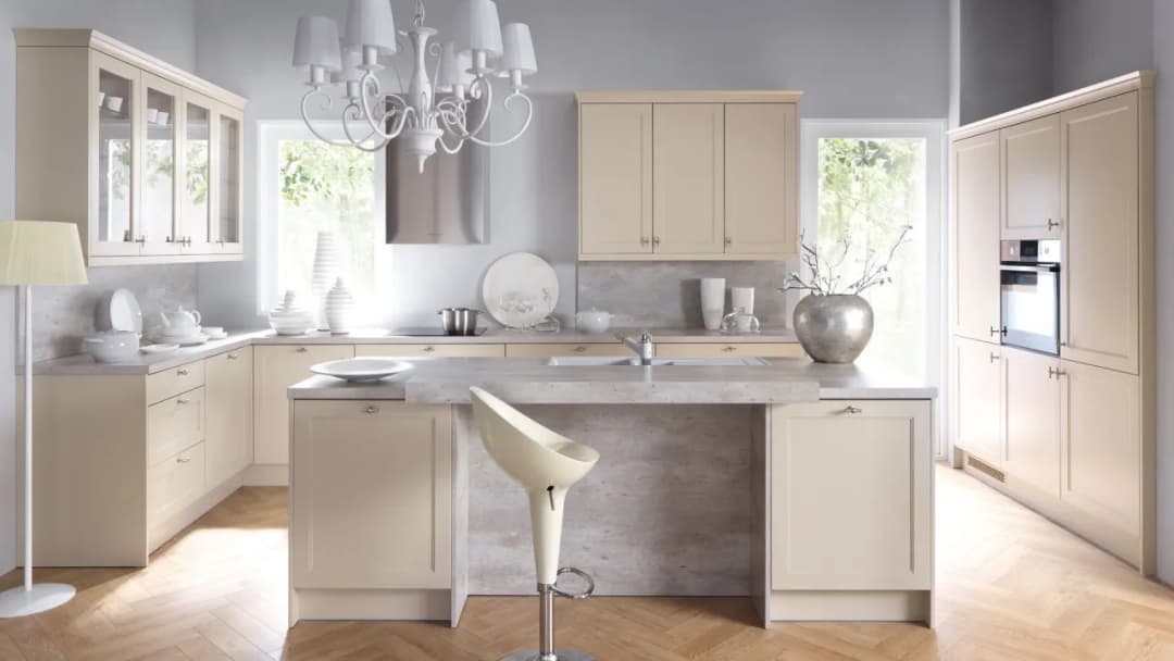 Beżowa kuchnia jakie dodatki, aby uniknąć nudnego wnętrza