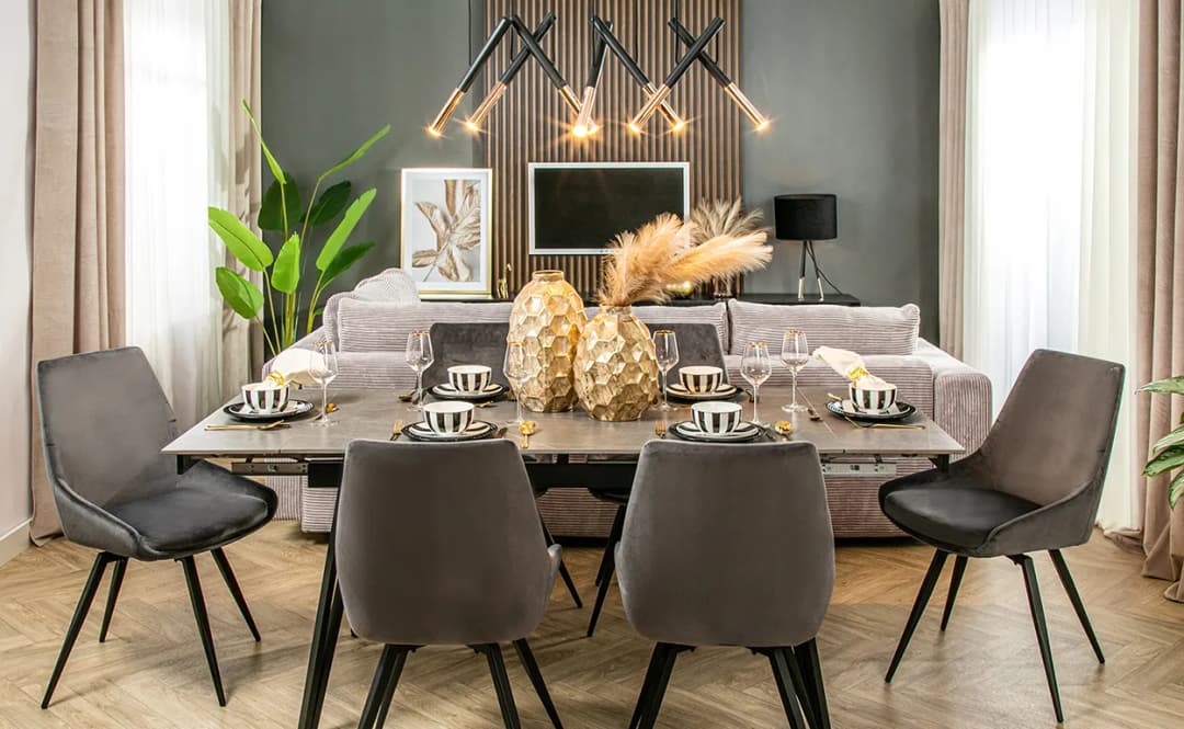 Jak ustawić meble w salonie z jadalnią, aby zyskać więcej przestrzeni