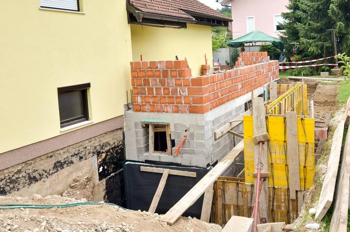 Jak wykonać fundament: uniknij najczęstszych błędów w budowie